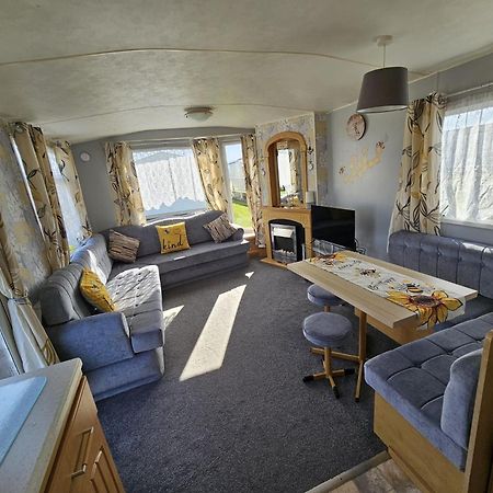 The Hive On The Chase Ingoldmells Villa สเกคเนส ภายนอก รูปภาพ
